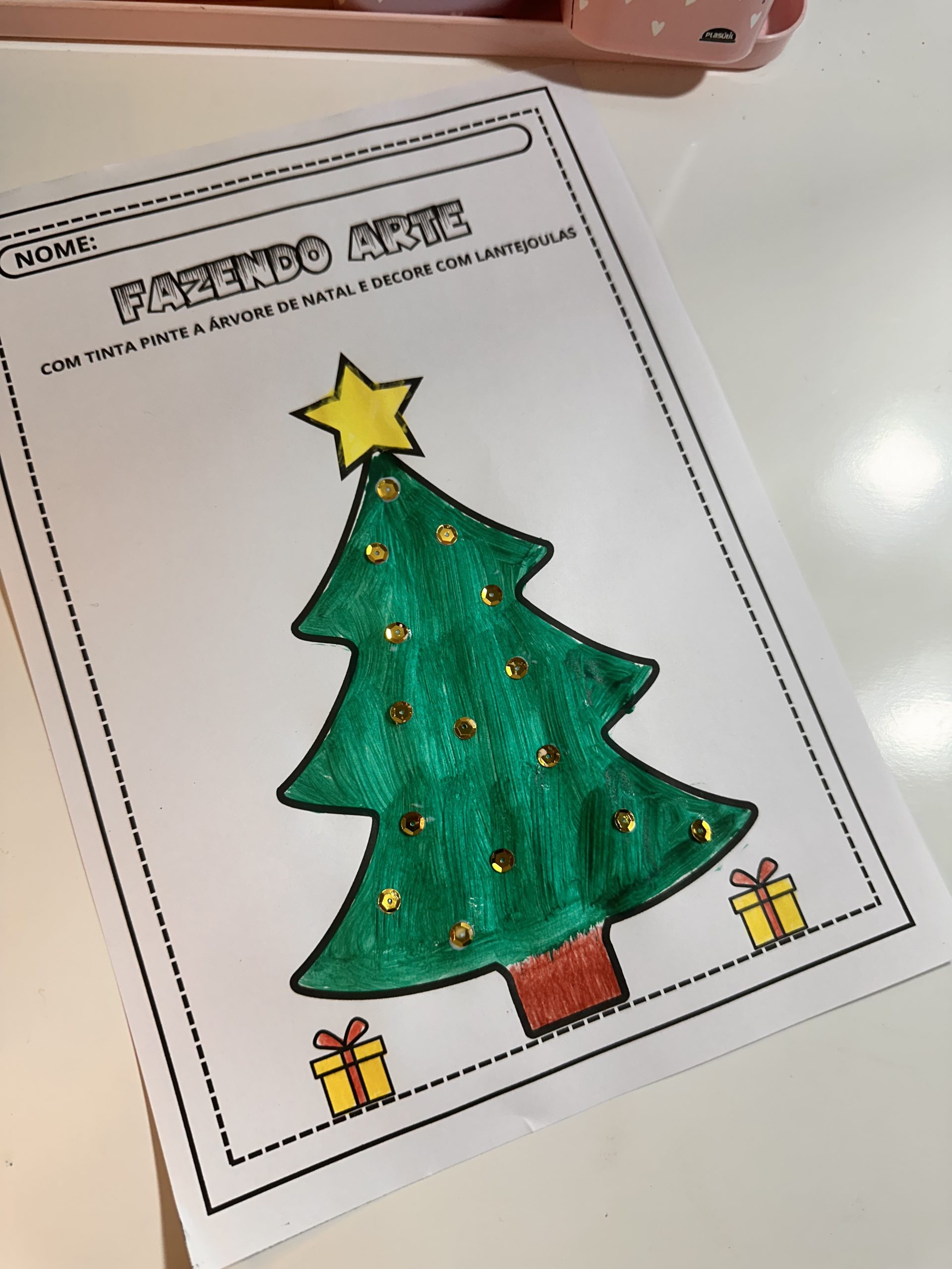 PINTURA COM TINTA E COLAGEM - ÁRVORE DE NATAL