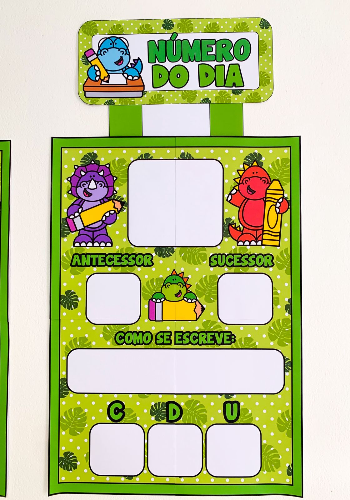 ORNAMENTAÇÃO DE SALA - DINOSSAUROS - Imagem 2
